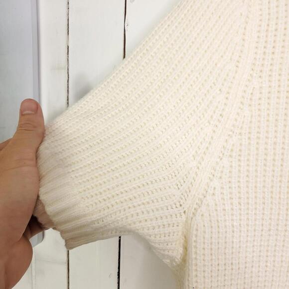 Torrid Sweater Womens 2X Short Sleeve Neutral Cream Waffle Cable Knit Classic - Picture 4 of 9